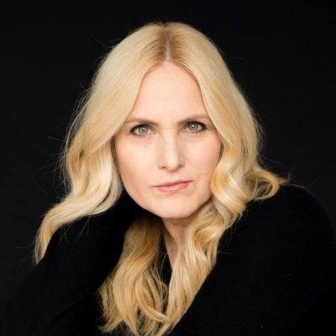 photo of lolly daskal