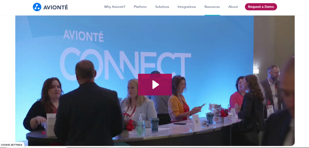 Avionte CONNECT Conference networking event with staffing professionals engaging in discussions.