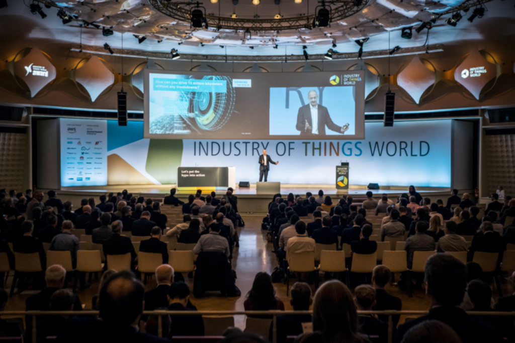 Speaker presenting at the Manufacturing IT/OT Summit